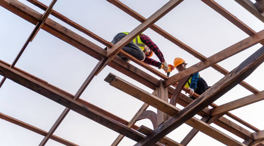Expert Emergency Roof Repairs services in Hibbing, MN